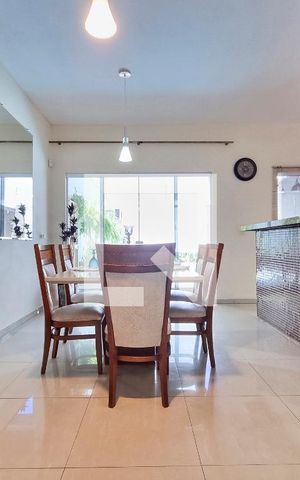 Casa para alugar com 225m², 3 quartos e 5 vagasSala