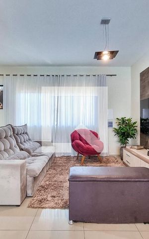 Casa para alugar com 225m², 3 quartos e 5 vagasSala