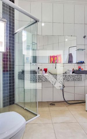 Casa para alugar com 225m², 3 quartos e 5 vagasBanheiro da Suíte