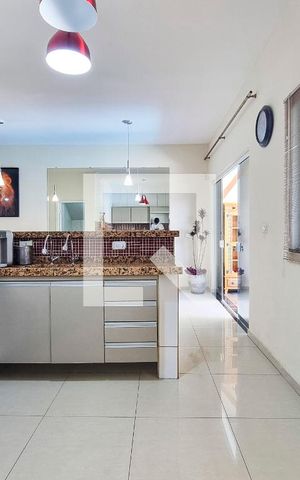 Casa para alugar com 225m², 3 quartos e 5 vagasCozinha