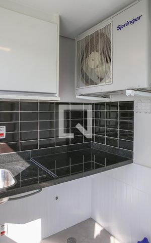 Apartamento para alugar com 66m², 2 quartos e 1 vaga Apartamento para alugar com 66m², 2 quartos e 1 vagaSacada e Área de Serviço