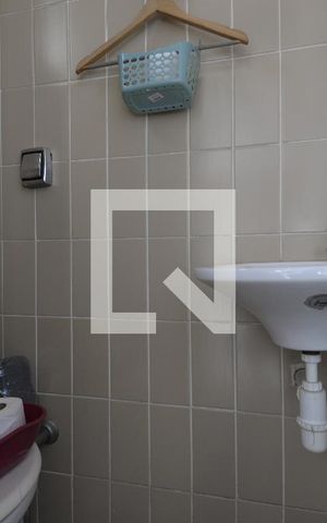 Apartamento à venda com 63m², 2 quartos e 1 vagaBanheiro de Serviço