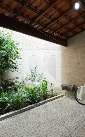 Casa à venda com 150m², 3 quartos e 2 vagasQuintal