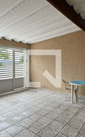 Casa à venda com 150m², 3 quartos e 2 vagasGaragem