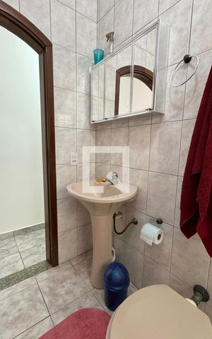 Casa à venda com 150m², 3 quartos e 2 vagasBanheiro da Suíte 1