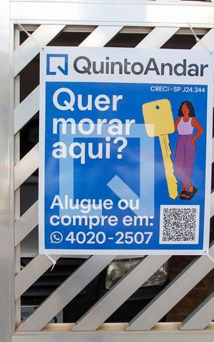 Casa à venda com 210m², 4 quartos e 2 vagas Casa à venda com 210m², 4 quartos e 2 vagasplaca
