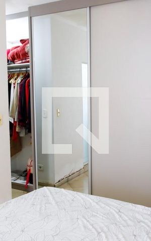 Casa à venda com 210m², 4 quartos e 2 vagas Casa à venda com 210m², 4 quartos e 2 vagasQuarto 3 - Suíte