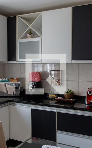 Casa à venda com 210m², 4 quartos e 2 vagas Casa à venda com 210m², 4 quartos e 2 vagasCozinha