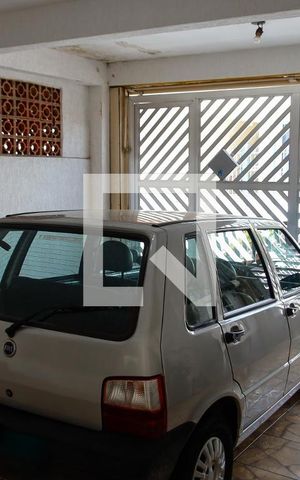 Casa à venda com 210m², 4 quartos e 2 vagas Casa à venda com 210m², 4 quartos e 2 vagasGaragem