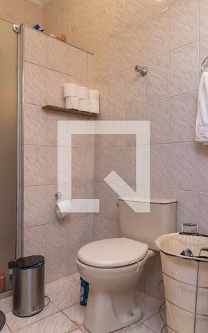 Casa para alugar com 200m², 4 quartos e 4 vagasBanheiro da Suíte