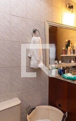 Casa para alugar com 200m², 4 quartos e 4 vagasBanheiro da Suíte