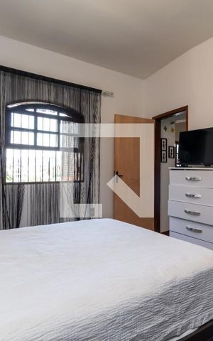 Casa para alugar com 200m², 4 quartos e 4 vagasSuíte