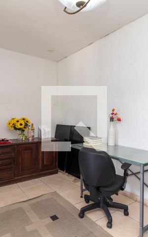 Casa para alugar com 200m², 4 quartos e 4 vagasQuarto 4 / Escritório