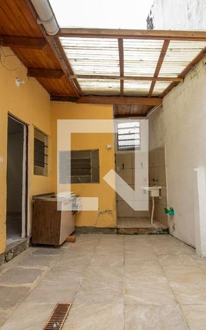 Casa à venda com 60m², 1 quarto e sem vaga Casa à venda com 60m², 1 quarto e sem vagaÁrea de serviço