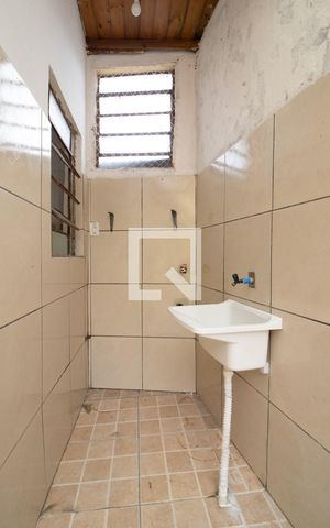 Casa à venda com 60m², 1 quarto e sem vaga Casa à venda com 60m², 1 quarto e sem vagaÁrea de serviço