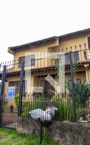 Casa à venda com 60m², 1 quarto e sem vaga Casa à venda com 60m², 1 quarto e sem vagaFachada