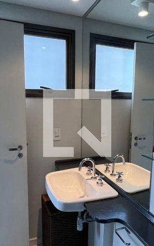 Apartamento para alugar com 54m², 1 quarto e 1 vaga Apartamento para alugar com 54m², 1 quarto e 1 vagaBanheiro da Suíte