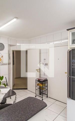 Apartamento à venda com 164m², 3 quartos e 2 vagas Apartamento à venda com 164m², 3 quartos e 2 vagasCozinha