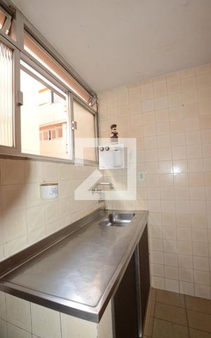Apartamento à venda com 54m², 2 quartos e sem vagaCozinha