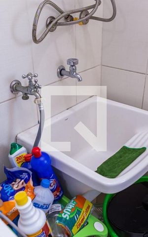 Casa de condomínio à venda com 94m², 3 quartos e 1 vaga Casa de condomínio à venda com 94m², 3 quartos e 1 vagaÁrea de Serviço