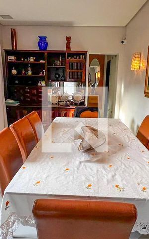Casa à venda com 360m², 3 quartos e 2 vagasSala
