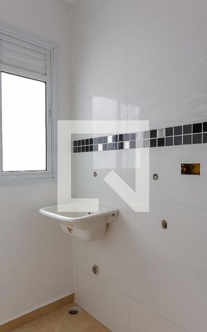 Apartamento para alugar com 37m², 2 quartos e sem vaga Apartamento para alugar com 37m², 2 quartos e sem vagaÁrea de Serviço