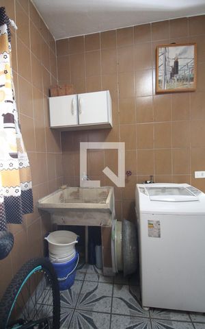 Casa à venda com 196m², 3 quartos e 2 vagasÁrea de Serviço