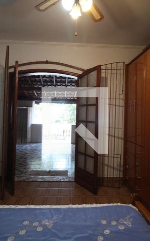 Casa à venda com 196m², 3 quartos e 2 vagasSuite 1