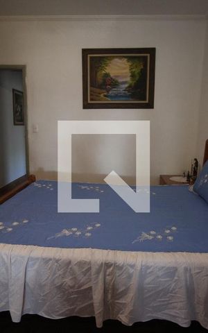 Casa à venda com 196m², 3 quartos e 2 vagasSuite 1