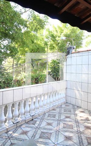 Casa à venda com 196m², 3 quartos e 2 vagasVaranda