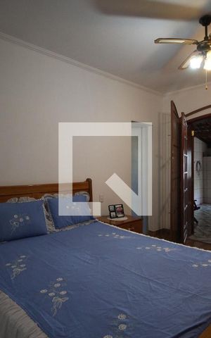 Casa à venda com 196m², 3 quartos e 2 vagasSuite 1