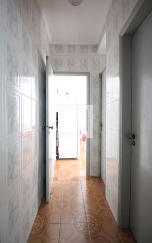 Casa à venda com 196m², 3 quartos e 2 vagasCorredor