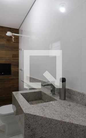 Casa à venda com 190m², 3 quartos e 4 vagasBanheiro da Suíte 3