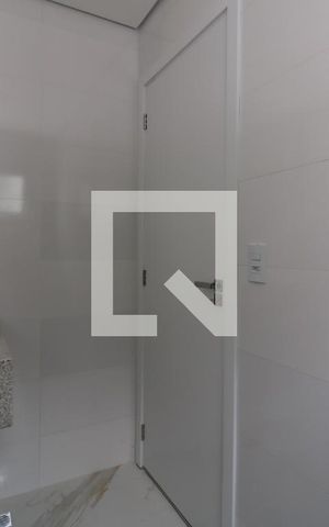 Casa à venda com 190m², 3 quartos e 4 vagasBanheiro da Suíte 2