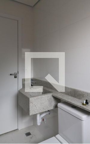Casa à venda com 190m², 3 quartos e 4 vagasBanheiro da Suíte 1