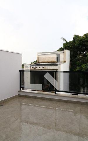 Casa à venda com 190m², 3 quartos e 4 vagasÁrea de Serviço