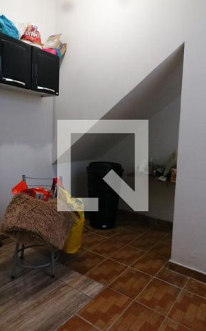 Casa à venda com 374m², 5 quartos e 2 vagasQuarto de Serviço