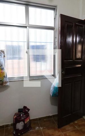 Casa à venda com 374m², 5 quartos e 2 vagasQuarto de Serviço