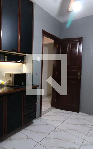 Casa à venda com 374m², 5 quartos e 2 vagasCozinha