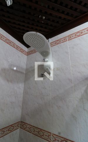 Casa à venda com 374m², 5 quartos e 2 vagasBanheiro social 2