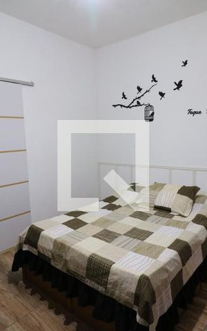 Casa à venda com 374m², 5 quartos e 2 vagasQuarto 1