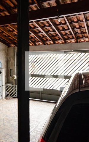 Casa à venda com 450m², 5 quartos e 3 vagas Casa à venda com 450m², 5 quartos e 3 vagasVista do Quarto 3