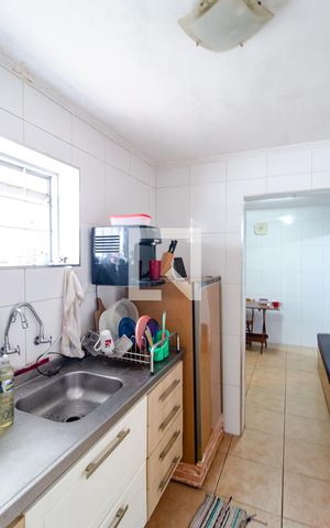 Casa à venda com 450m², 5 quartos e 3 vagas Casa à venda com 450m², 5 quartos e 3 vagasCozinha