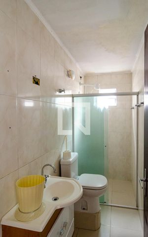 Casa à venda com 450m², 5 quartos e 3 vagas Casa à venda com 450m², 5 quartos e 3 vagasBanheiro da Suíte