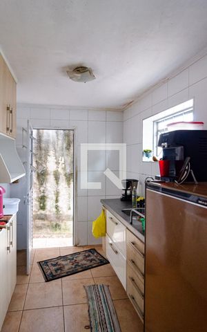 Casa à venda com 450m², 5 quartos e 3 vagas Casa à venda com 450m², 5 quartos e 3 vagasCozinha