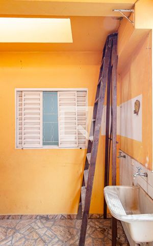 Casa à venda com 450m², 5 quartos e 3 vagas Casa à venda com 450m², 5 quartos e 3 vagasLavanderia da Edícula