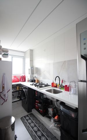 Apartamento à venda com 75m², 3 quartos e 2 vagasCozinha e Área de Serviço