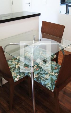 Apartamento para alugar com 53m², 2 quartos e 1 vagaSala - Mesa de Jantar