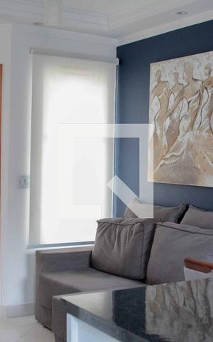 Casa à venda com 78m², 2 quartos e 2 vagasSala
