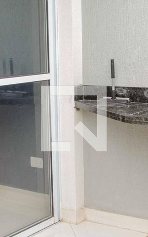 Casa à venda com 78m², 2 quartos e 2 vagasÁrea de serviço 